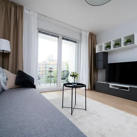 Apartament Manufaktura - Balcony&workspace By Rentujemy