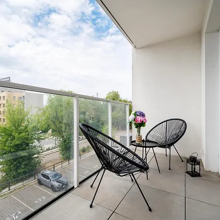 Apartament Manufaktura - Balcony&workspace By Rentujemy Łódź