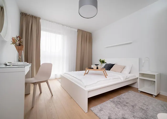 Manufaktura - Balcony & Workspace By Rentujemy Łódź